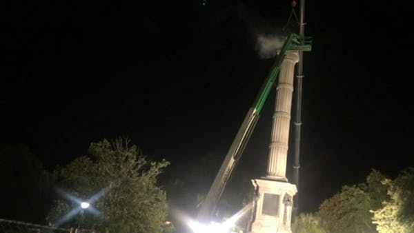 Charleston starts taking down John C. Calhoun statue