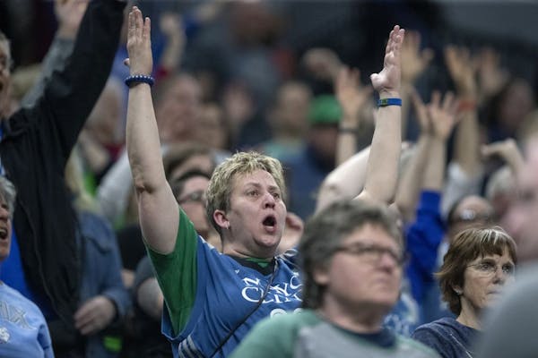 Lynx fans at the 2019 home opener.