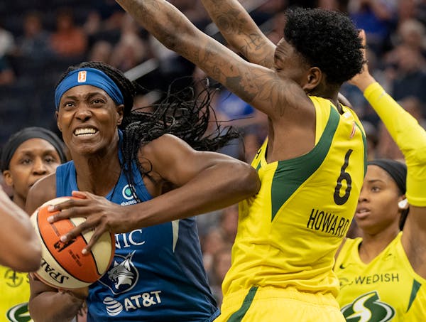 The Lynx's Sylvia Fowles drove to the basket during a game vs. Seattle in May 2019.
