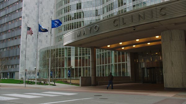 The entrance to the Gonda building at the Mayo Clinic in Rochester.