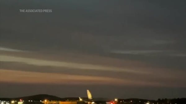 Pence's plane makes an emergency landing
