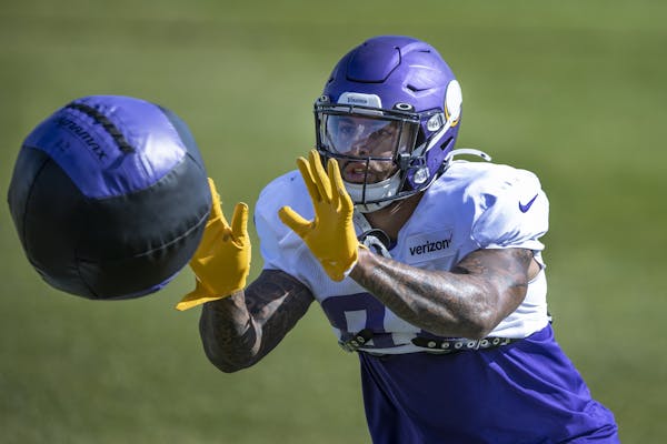 Vikings pleased with Smith Jr.'s progress at tight end