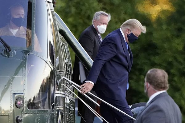Trump arrives at Walter Reed after COVID diagnosis