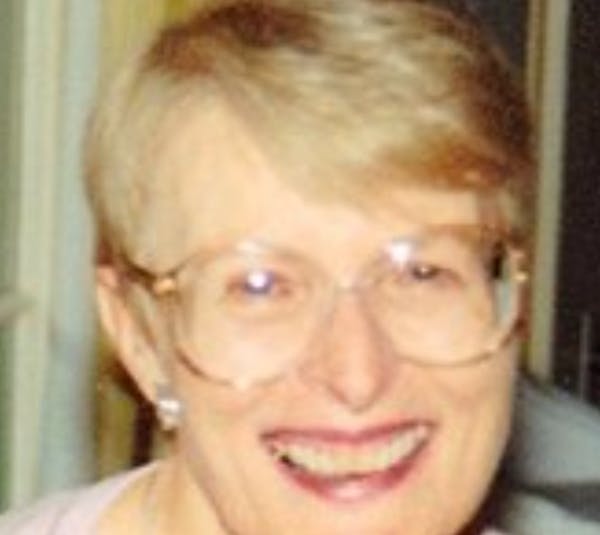 Virginia Louise 'Ginny' Jacobson, retired teacher and community volunteer, dies of COVID-19 at 83