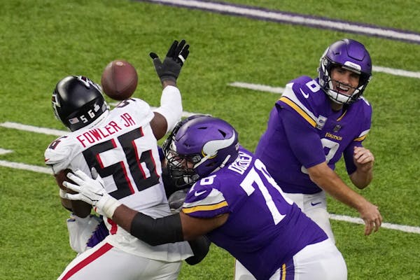 Locked into receivers, Cousins hurts Vikings by not being able to adjust