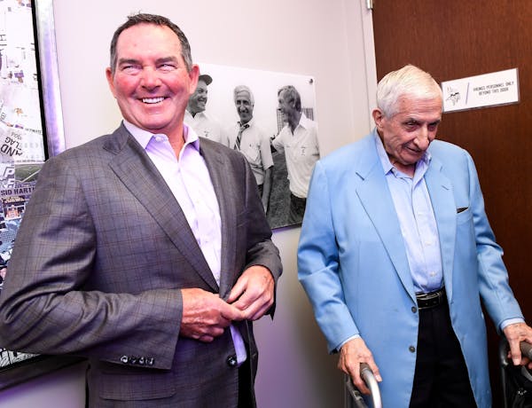 Vikings coach Mike Zimmer shared a laugh with Sid Hartman, who was always quotable, even by accident.