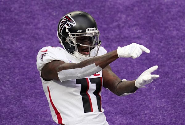 Five extra points: Leadership, fourth-down woes and Julio Jones
