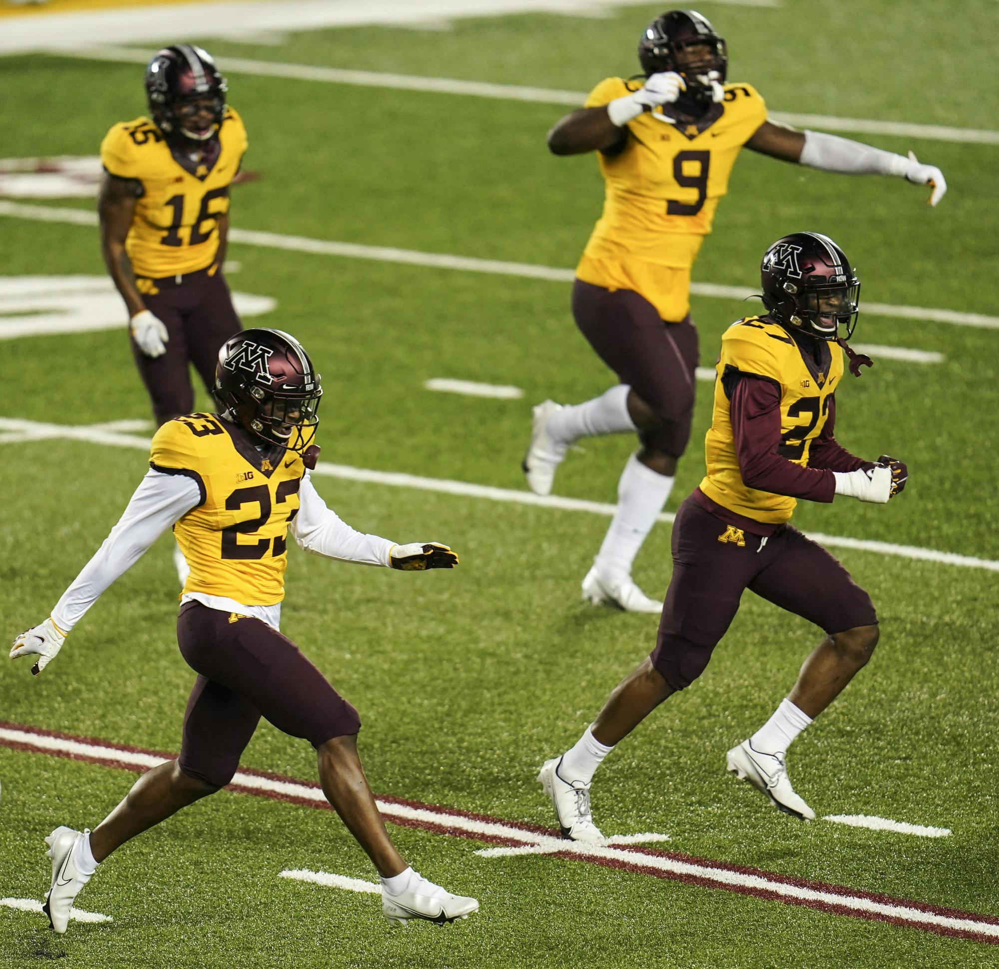 Idled Gophers Football Finds Motivation In Just Being Able To Play Again Star Tribune