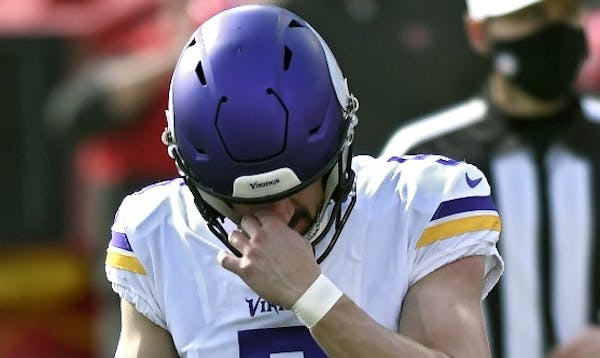 Still kicking, for now: Bailey makes it through Monday with Vikings