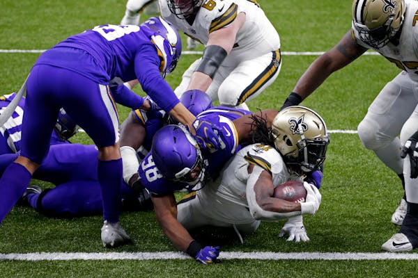 Souhan: Sad performance by Vikings in a city usually teeming with joy