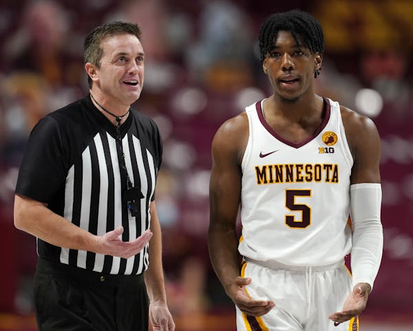 Gophers guard Marcus Carr was named Big Ten player of the week.