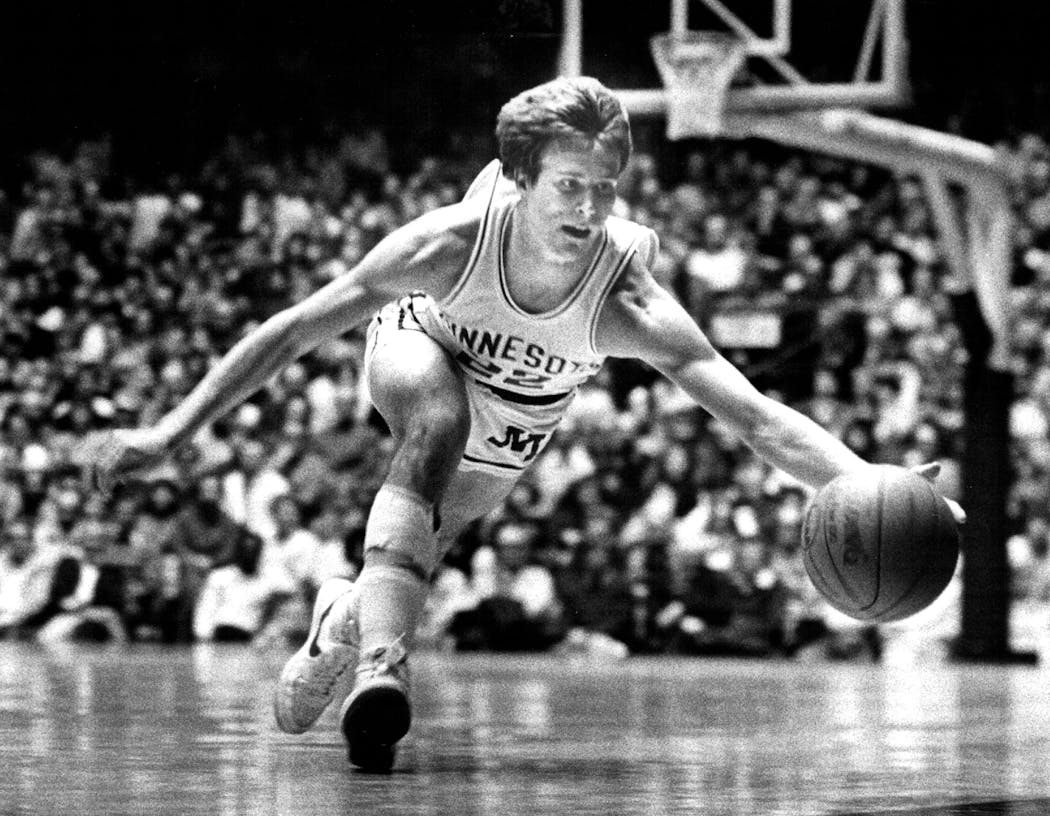 Barry Wohler chased a loose ball during a game against North Dakota State in 1982.