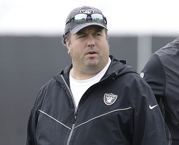 Paul Guenther in 2019, when he was the Raiders’ defensive coordinator. He was fired in December.