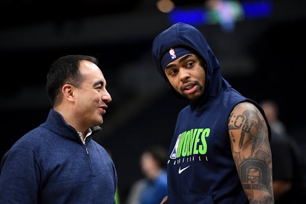 Gersson Rosas chatted with D’Angelo Russell before a Wolves game last season soon after the team picked him up in a trade.