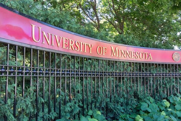 The entrance to the campus of the University of Minnesota. (Ken Wolter/Dreamstime/TNS) ORG XMIT: 5894430W