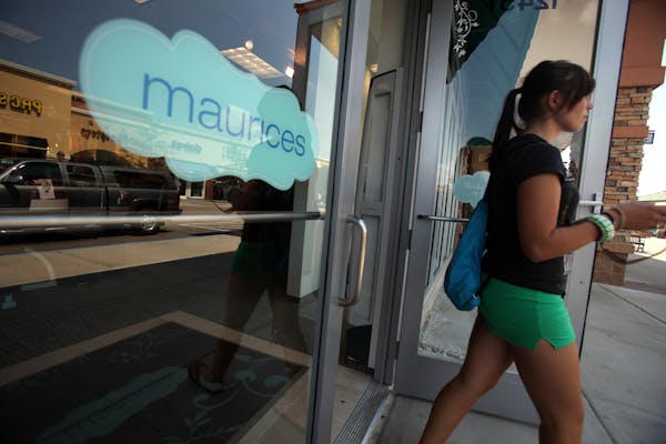 Maurices in Maple Grove. (KYNDELL HARKNESS/Star Tribune)