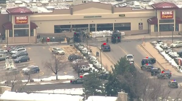 Police: 10 killed in Colorado supermarket shooting