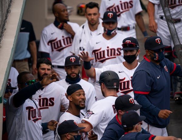 Podcast: Opening Day predictions, more on the Twins with La Velle E. Neal III