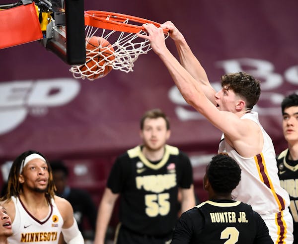 Center Liam Robbins is on the move again, headed to Vanderbilt after one season with the Gophers. He arrived in Minnesota after transferring from Drak