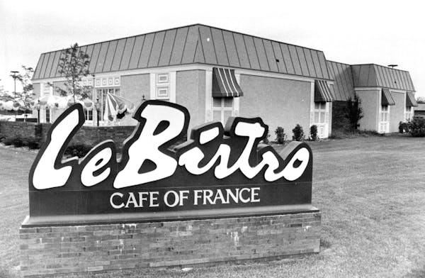The Burnsville outpost of Le Bistro featured live music and dancing in 1981.