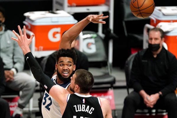 Wolves center Karl-Anthony Towns scored 16 points against the Clippers on Sunday, his lowest point total since March 14.