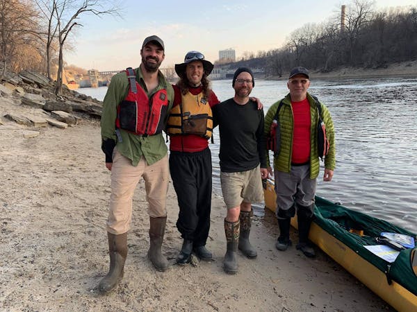 Paddling down the Mississippi, looking to set a record