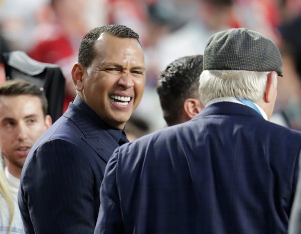 Alex Rodriguez talked with Terry Bradshaw before the Super Bowl in February 2020.