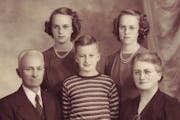 same husband, years apart Identical twin sisters Lorraine and Florraine Hoffman, back row, left and right, with their family. Gerald Williams married 