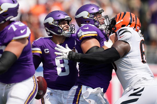 Vikings center Garrett Bradbury (second from right), the 18th overall pick in 2019, struggled in pass protection. 