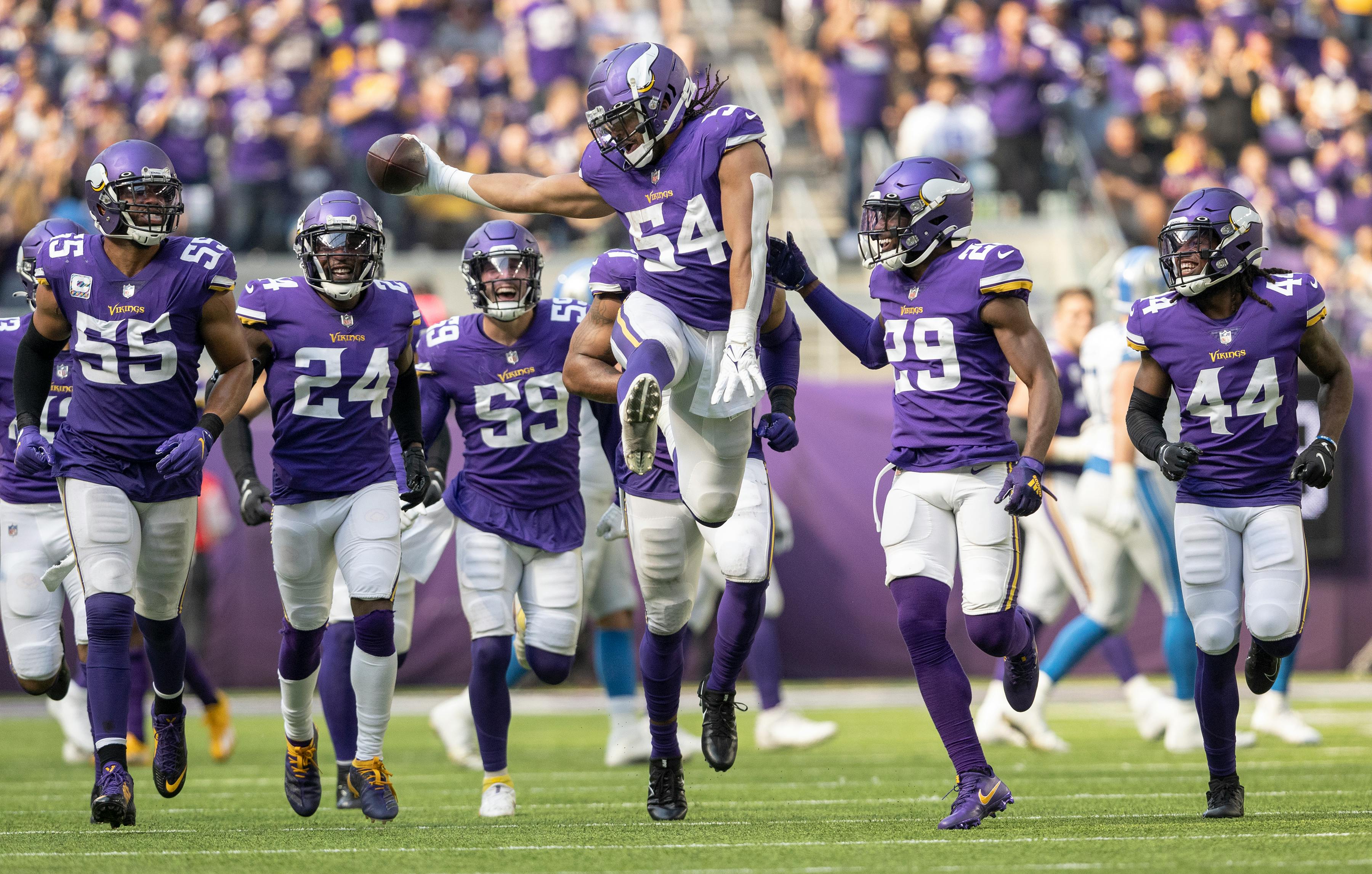 Five extra points: Play calls, penalties and run defense hamper the Vikings
