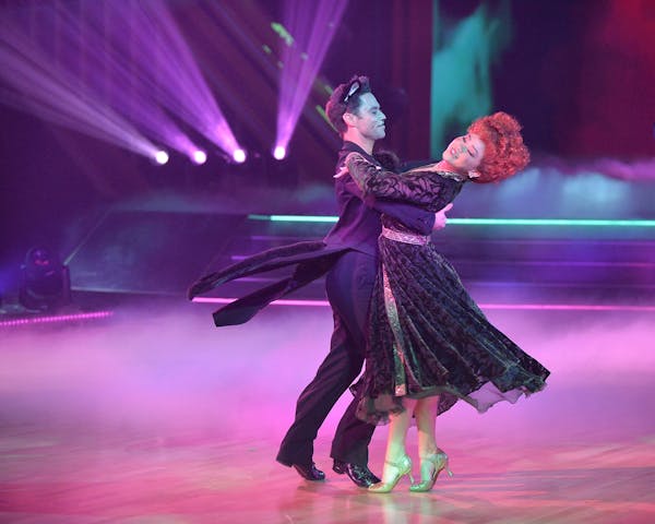 Saha Farber and Suni Lee danced the Viennese waltz last week on “Dancing With the Stars.”