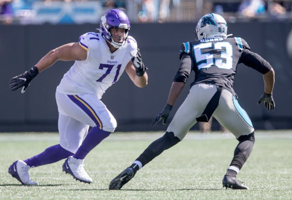The Vikings offensive line — including rookie tackle Christian Darrisaw (71), making his first NFL start — did a better job of pass protection on 