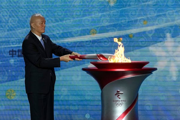 Cai Qi, Beijing Communist Party secretary, lit up the Olympic cauldron during a welcome ceremony Wednesday for the Frame of Olympic Winter Games Beiji