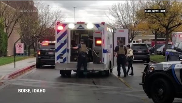 Police: 2 dead, 4 injured in Idaho mall shooting