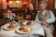 Michael Morse, right, and chef Andrew Zimmern in the Cafe Un Deux Trois dining room in 1995. 