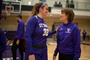 St. Thomas senior forward Kaia Porter (32) and coach Ruth Sinn will take the Tommies into Division I action on Wednesday at Wisconsin.