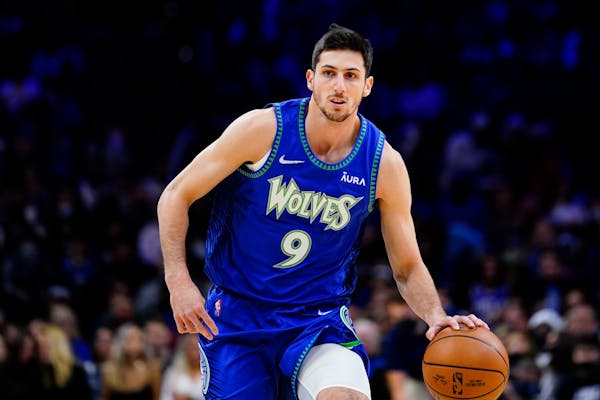 Wolves guard Bolmaro gets a chance to apply what he's learning