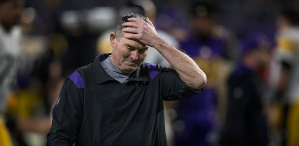 It was another chaotic game for Mike Zimmer and the 2021 Vikings. 