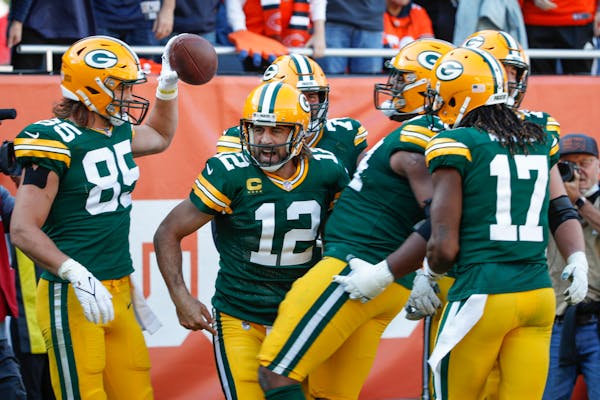 Aaron Rodgers and the Packers are back in their comfort zone against the Bears on Sunday.