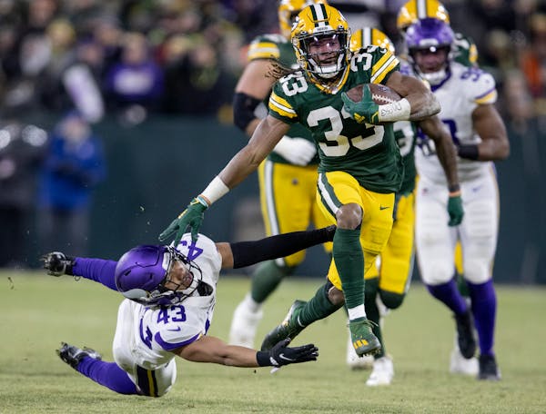 Overmatched Vikings blown out of game — and playoff race — in loss to Packers