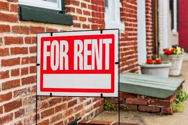 A working group of Minneapolis landlords and tenants on Tuesday voted to limit rent increases to 3 percent annually with few exceptions.