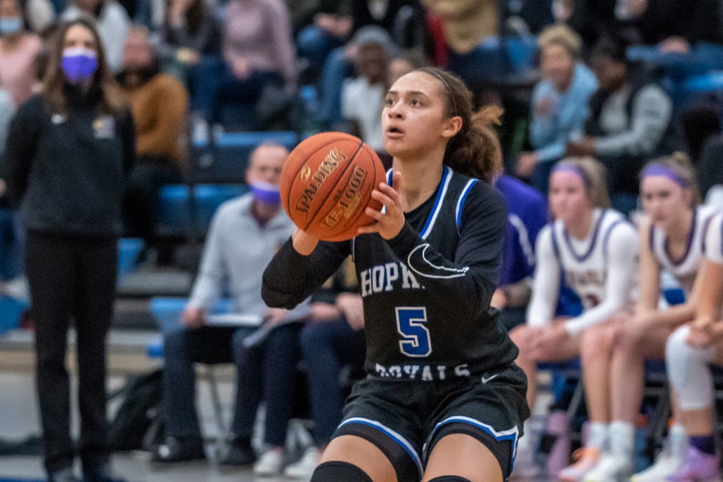 Amaya Battle of Hopkins will face her future Gophers teammate, Nia Holloway, at Eden Prairie on Friday.