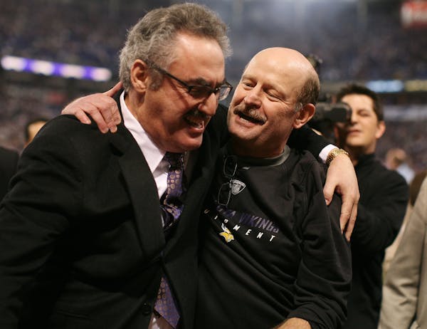JERRY HOLT •jgholt@startribune.com 12/28/2008 Giants @Vikings-----] A happy Vikings owner Ziggy Wilf and head coach Brad Childress walked off the fi