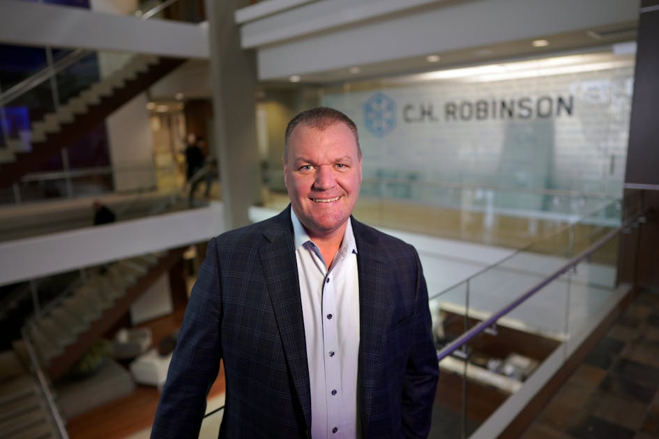 The CEO of Eden Prairie-based C.H. Robinson leaves abruptly