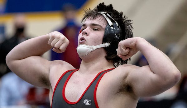 Shakopee wrestlers endure a challenge in new section but arrive safely at state
