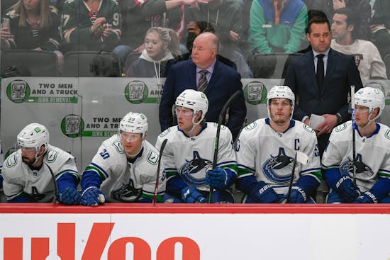 NHL news: Boudreau back to coach Vancouver Canucks
