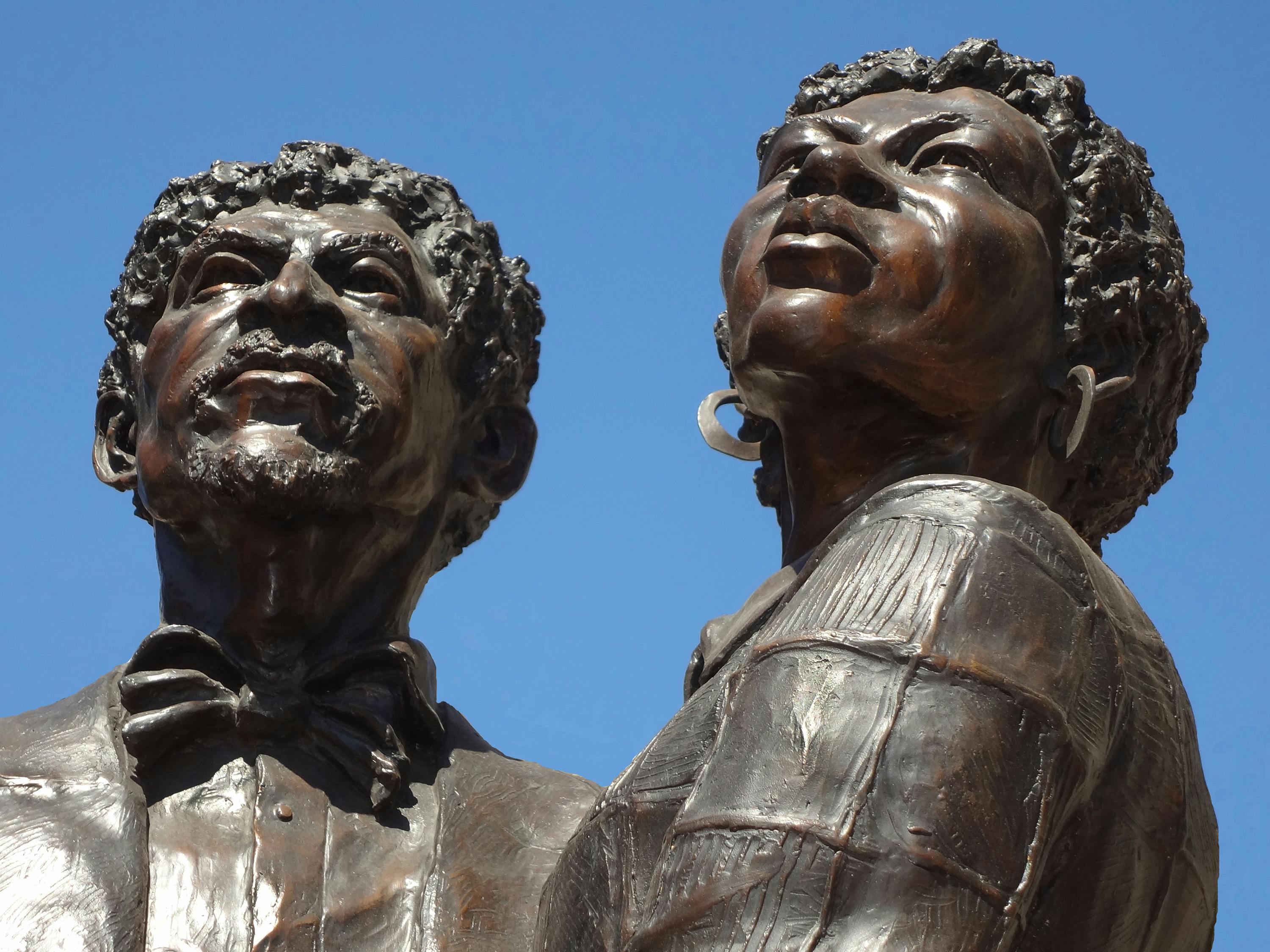 A statue of Dred and Harriet Scott beside the Old Courthouse in St. Louis. It was installed in 2012.