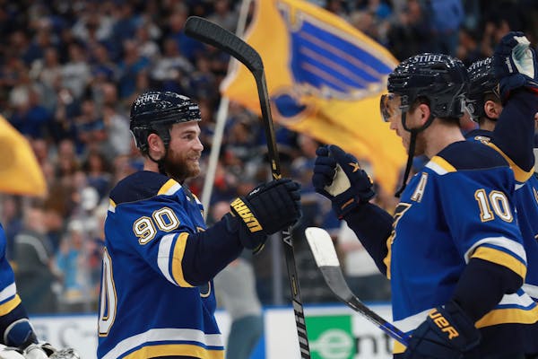 Blues ride unconventional lineup into second round of playoffs