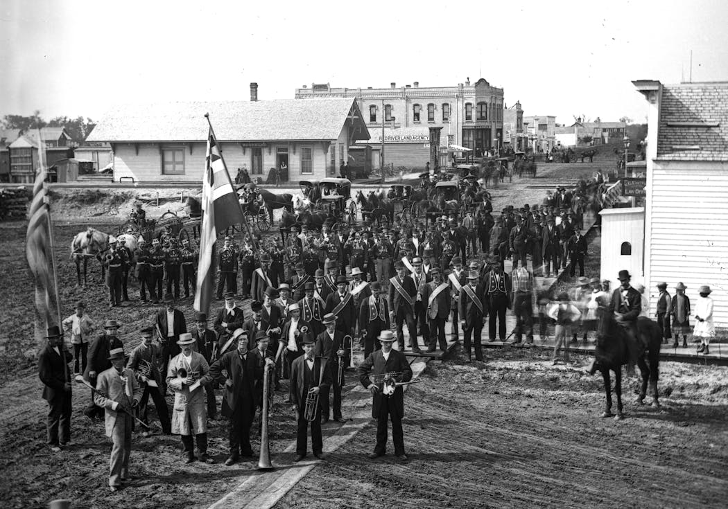 A crowd gathered in Moorhead in 1880 for the Sytende Mai (Norwegian Constitution Day) parade.