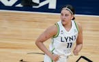 Lynx forward Achonwa cleared to play, Sjerven released